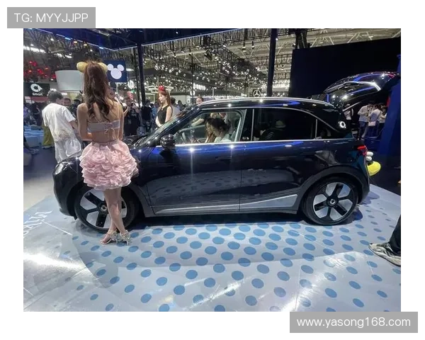 103 处升级 + 红黑战衣！新款 smart 性能版要来了，8 月 12 日见